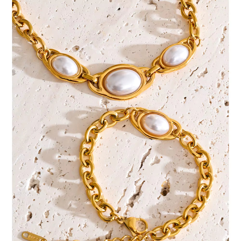Jane Necklace