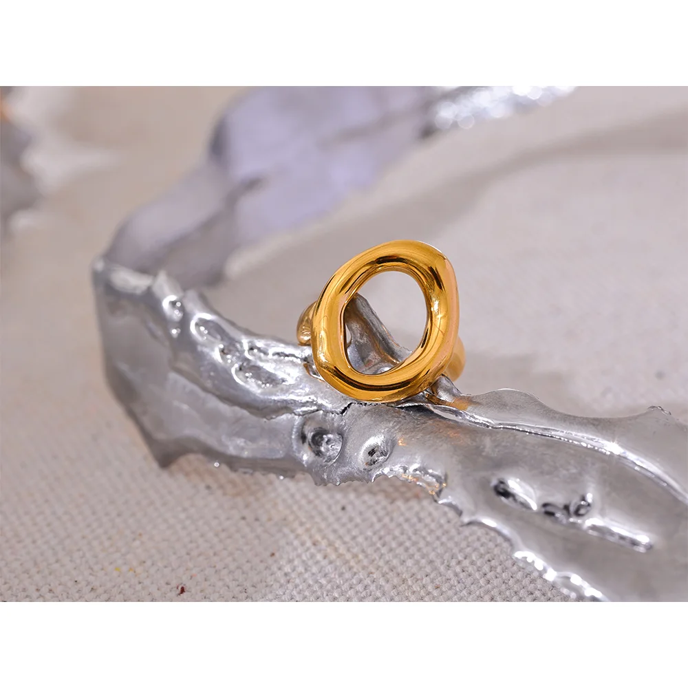 Madeline Ring