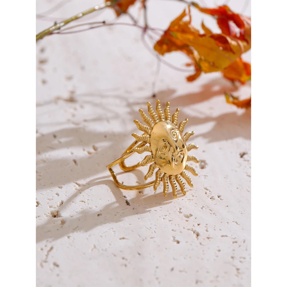 Vera  Ring